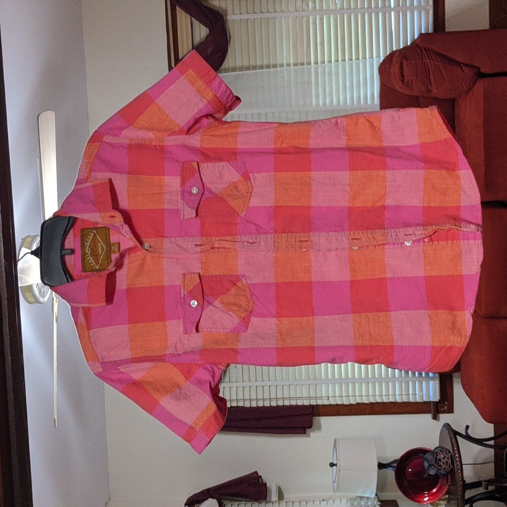 RedCamel Pink & Orange Short Sleeve Button Down (M)